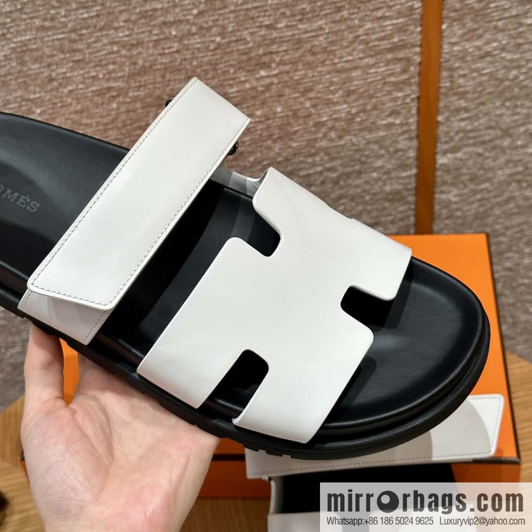 HERMES 180 CHYPRE SANDAL uncle shoes, lambskin/Natural lambskin lininh white/01/Blanc