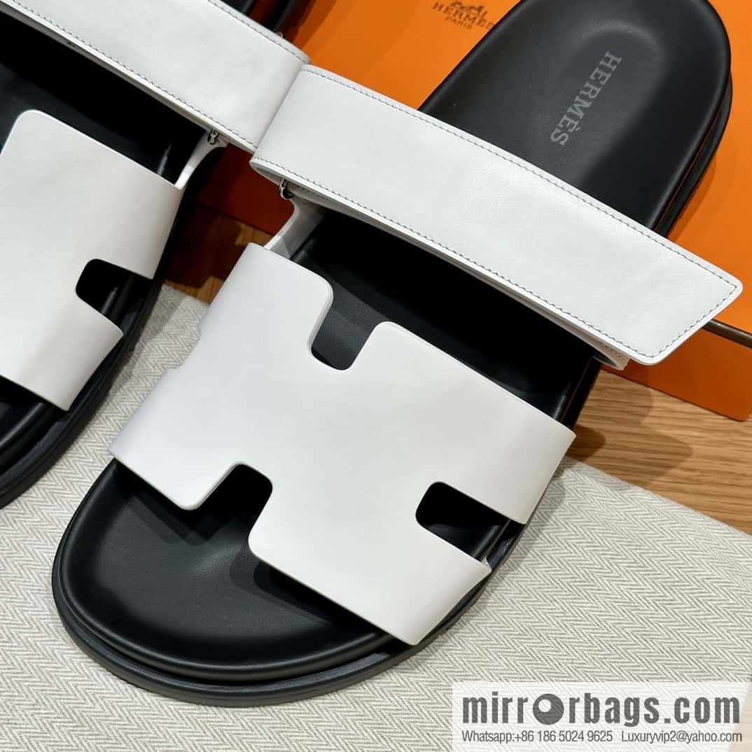 HERMES 180 CHYPRE SANDAL uncle shoes, lambskin/Natural lambskin lininh white/01/Blanc