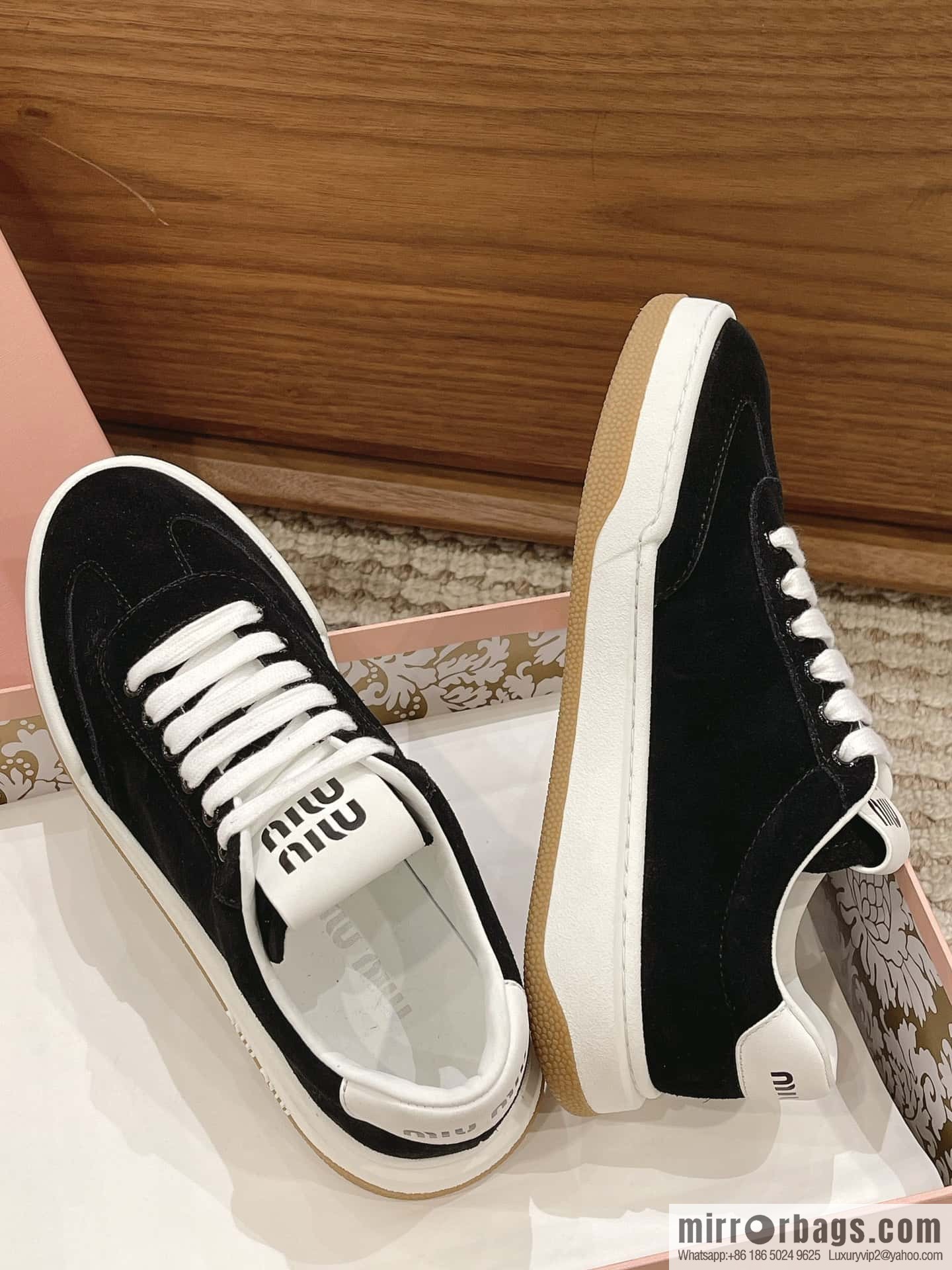 Miumiu ss24 new arrival~ miu's 2024 early spring new lace-up casual shoes, this lace-up casual shoes