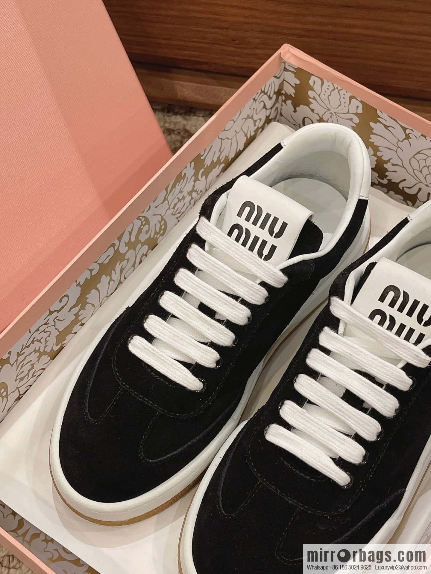 Miumiu ss24 new arrival~ miu's 2024 early spring new lace-up casual shoes, this lace-up casual shoes