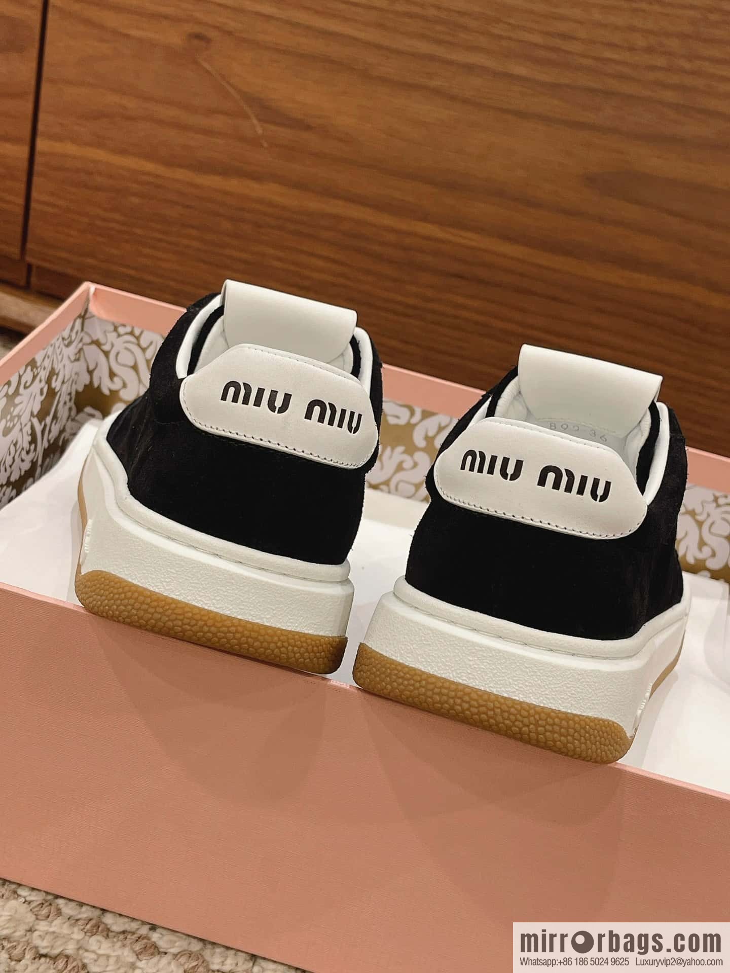 Miumiu ss24 new arrival~ miu's 2024 early spring new lace-up casual shoes, this lace-up casual shoes