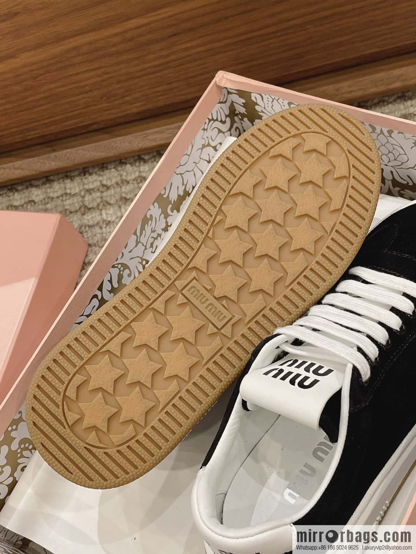 Miumiu ss24 new arrival~ miu's 2024 early spring new lace-up casual shoes, this lace-up casual shoes