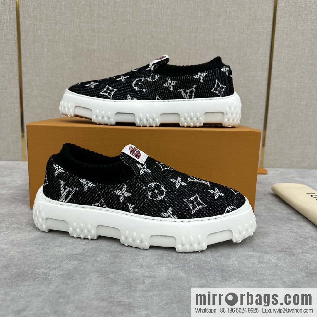 ππ L Replica Luxury Handbag New Louis Vuitto * L * V SPACE LANDER Loafers