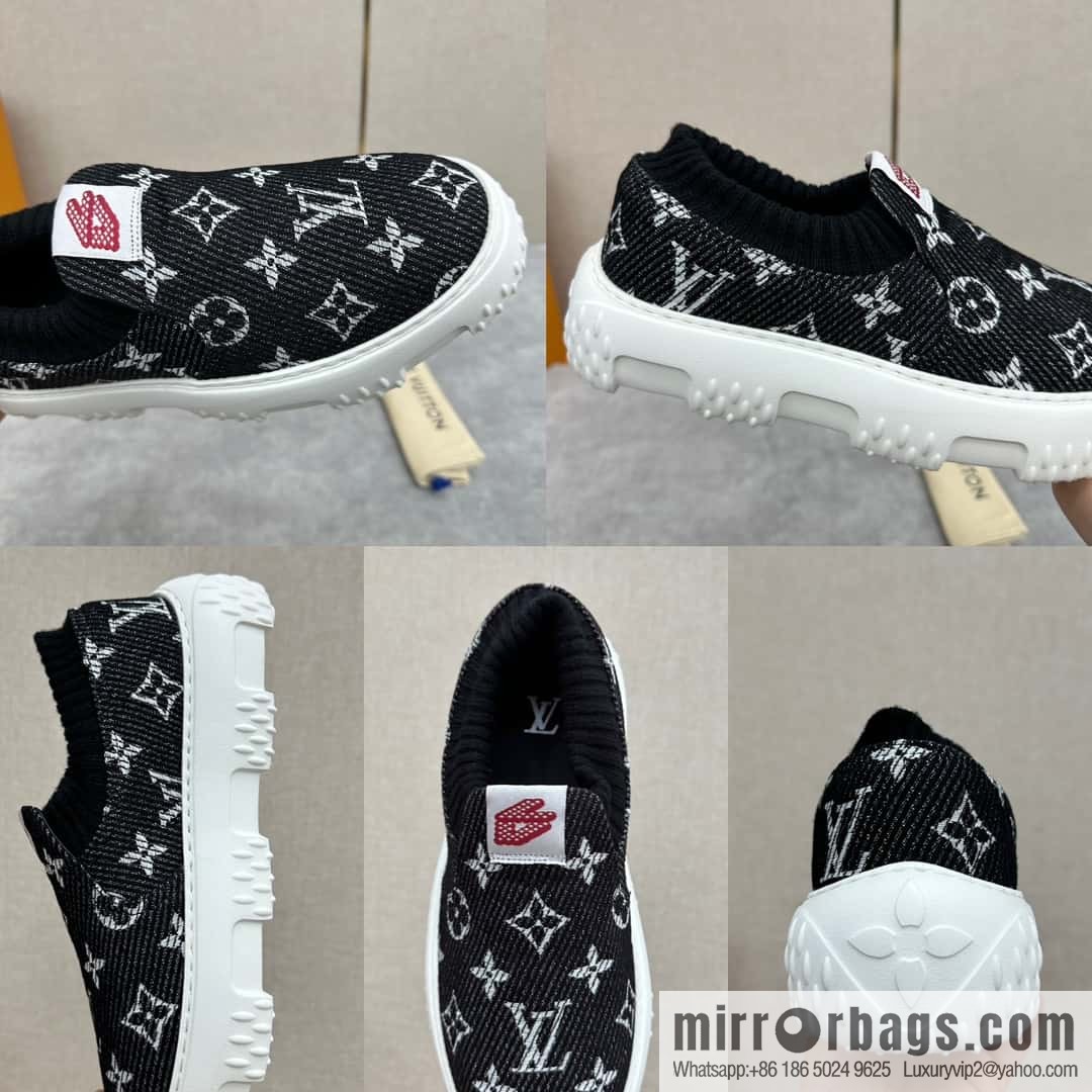 ππ L Replica Luxury Handbag New Louis Vuitto * L * V SPACE LANDER Loafers