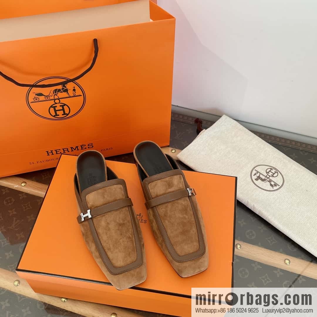 Purchasing grade 🐎 𝐇𝐄𝐑*𝐄𝐒|| Love Horse Replica Luxury Handbag Square Head Small Button Muller Half Slippers