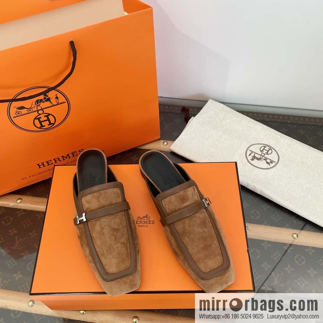 Purchasing grade 🐎 𝐇𝐄𝐑*𝐄𝐒|| Love Horse Replica Luxury Handbag Square Head Small Button Muller Half Slippers