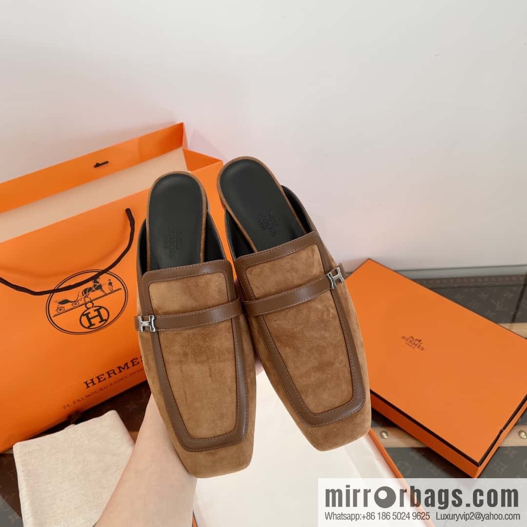Purchasing grade 🐎 𝐇𝐄𝐑*𝐄𝐒|| Love Horse Replica Luxury Handbag Square Head Small Button Muller Half Slippers