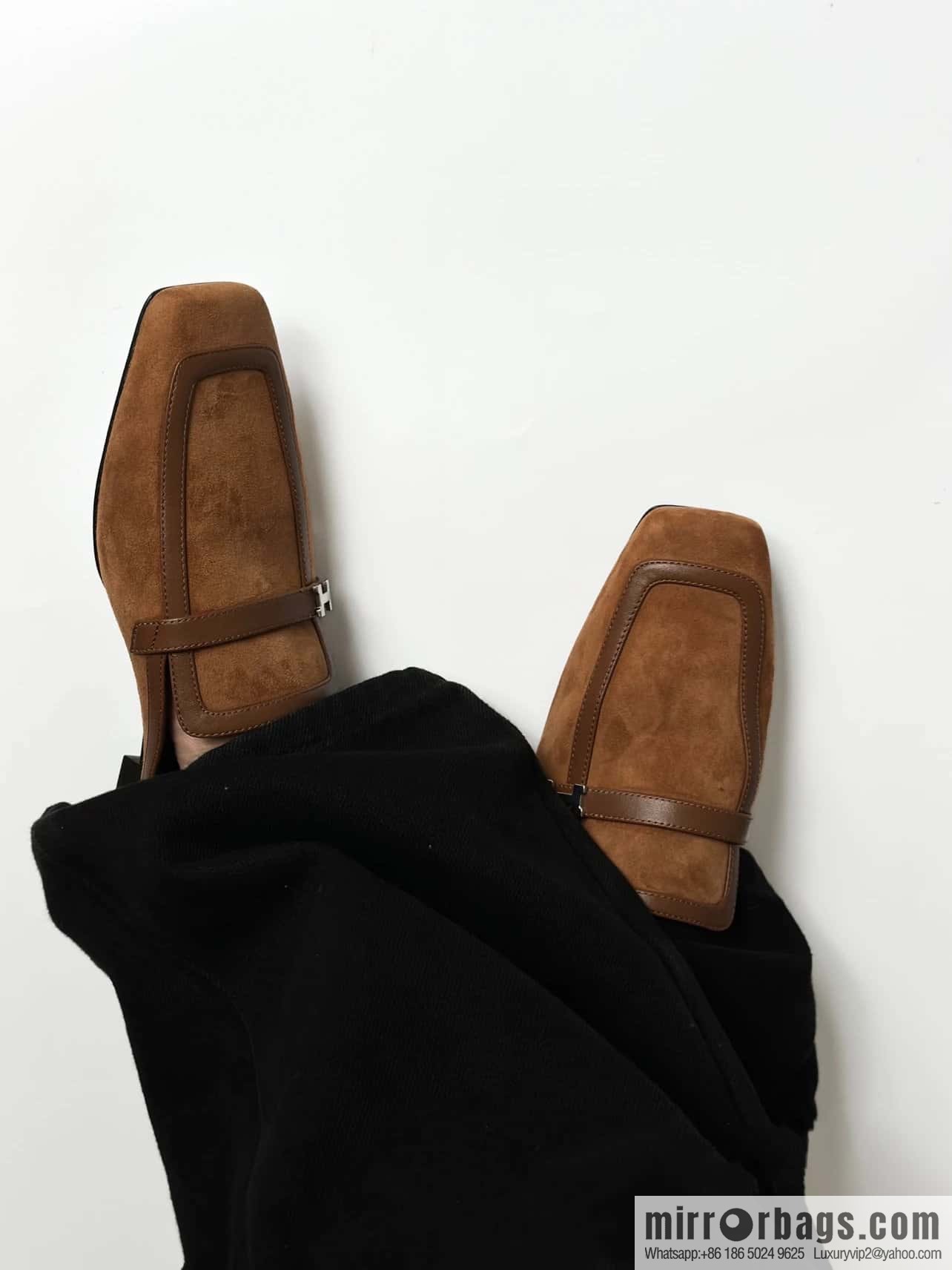Purchasing grade 🐎 𝐇𝐄𝐑*𝐄𝐒|| Love Horse Replica Luxury Handbag Square Head Small Button Muller Half Slippers
