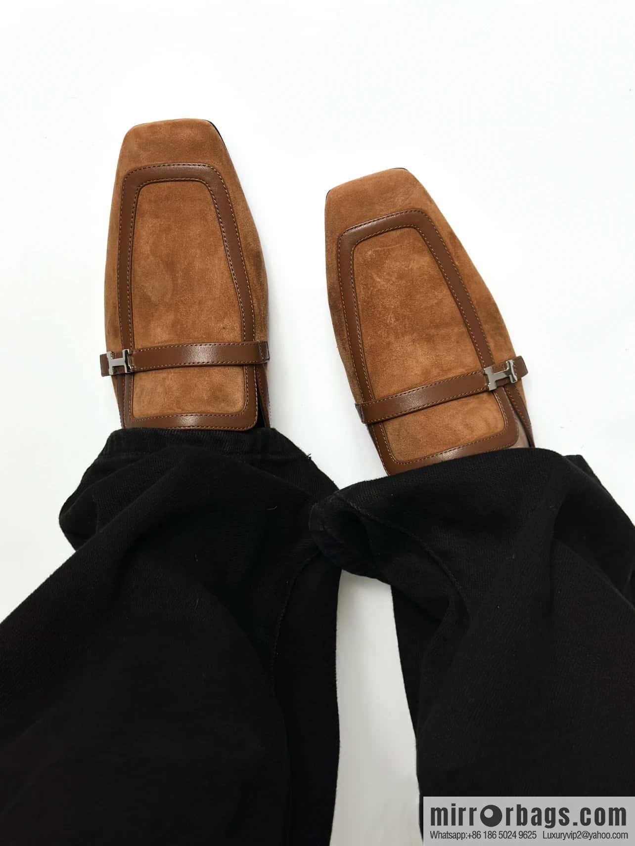 Purchasing grade 🐎 𝐇𝐄𝐑*𝐄𝐒|| Love Horse Replica Luxury Handbag Square Head Small Button Muller Half Slippers