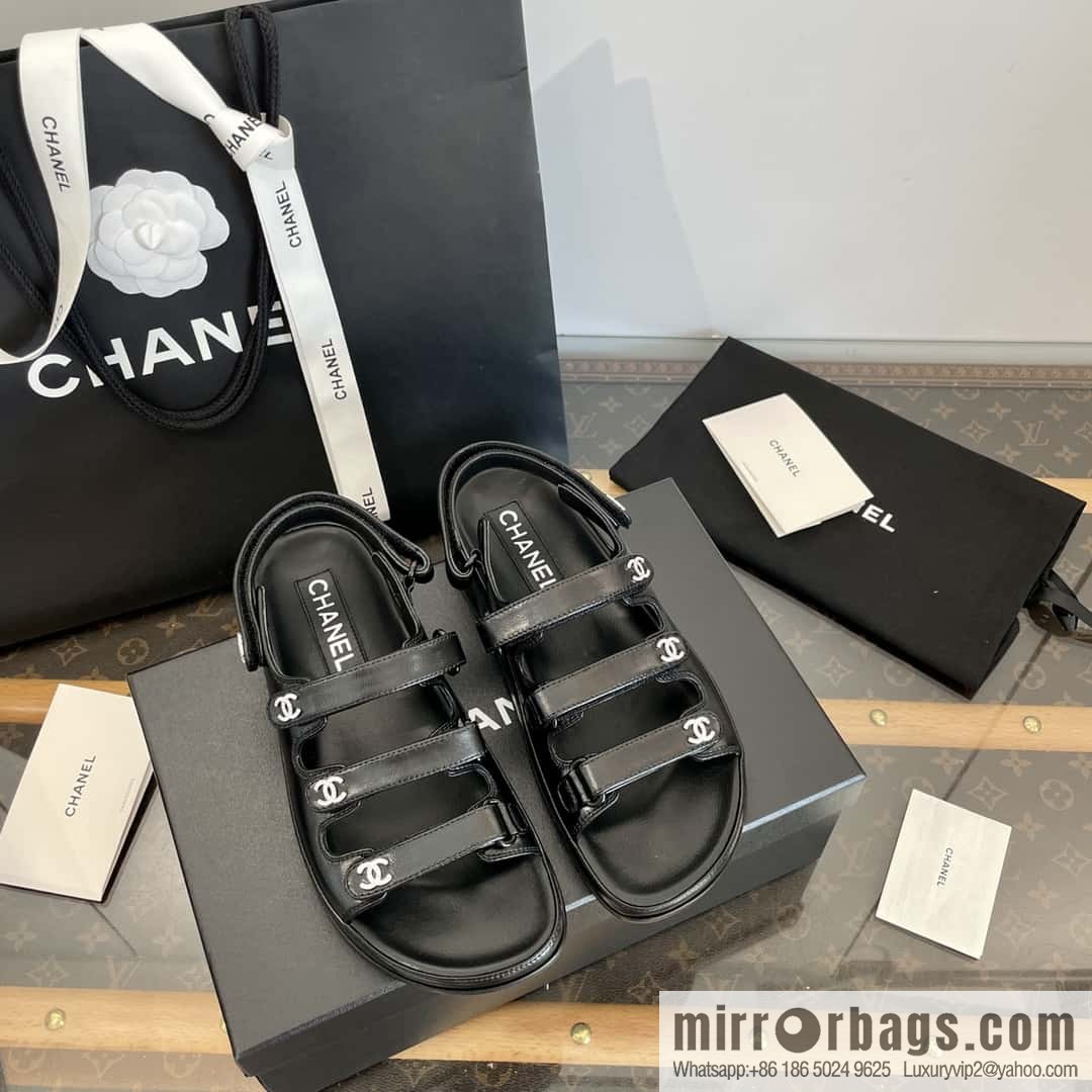 Purchasing grade 𝗖𝗛*𝗔𝗡𝗟|| Xiaoxiang crystal diamond buckle three bars, Velcro beach model