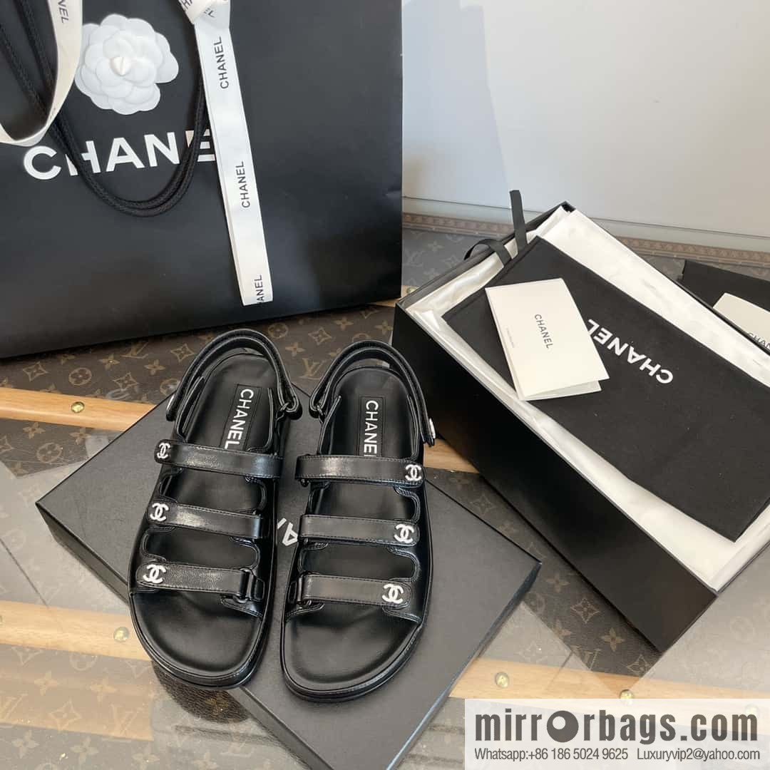 Purchasing grade 𝗖𝗛*𝗔𝗡𝗟|| Xiaoxiang crystal diamond buckle three bars, Velcro beach model
