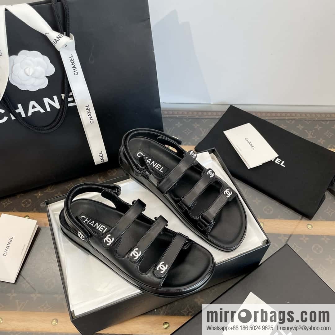 Purchasing grade 𝗖𝗛*𝗔𝗡𝗟|| Xiaoxiang crystal diamond buckle three bars, Velcro beach model