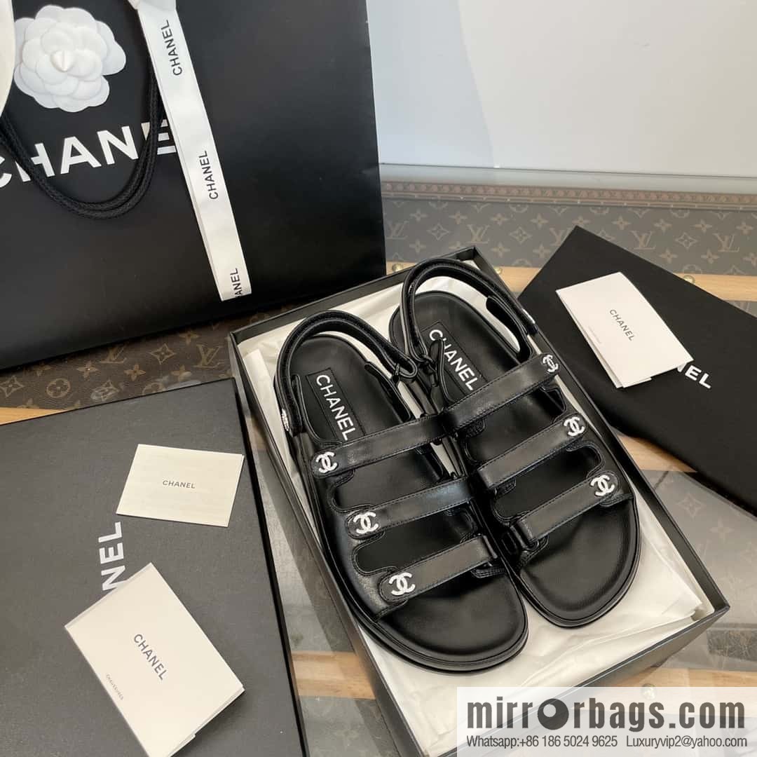 Purchasing grade 𝗖𝗛*𝗔𝗡𝗟|| Xiaoxiang crystal diamond buckle three bars, Velcro beach model