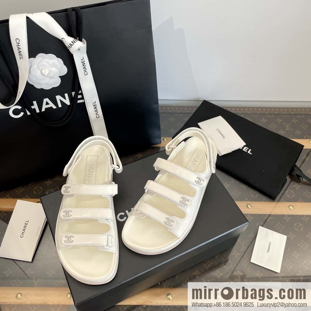 Purchasing grade 𝗖𝗛*𝗔𝗡𝗟|| Xiaoxiang crystal diamond buckle three bars, Velcro beach model