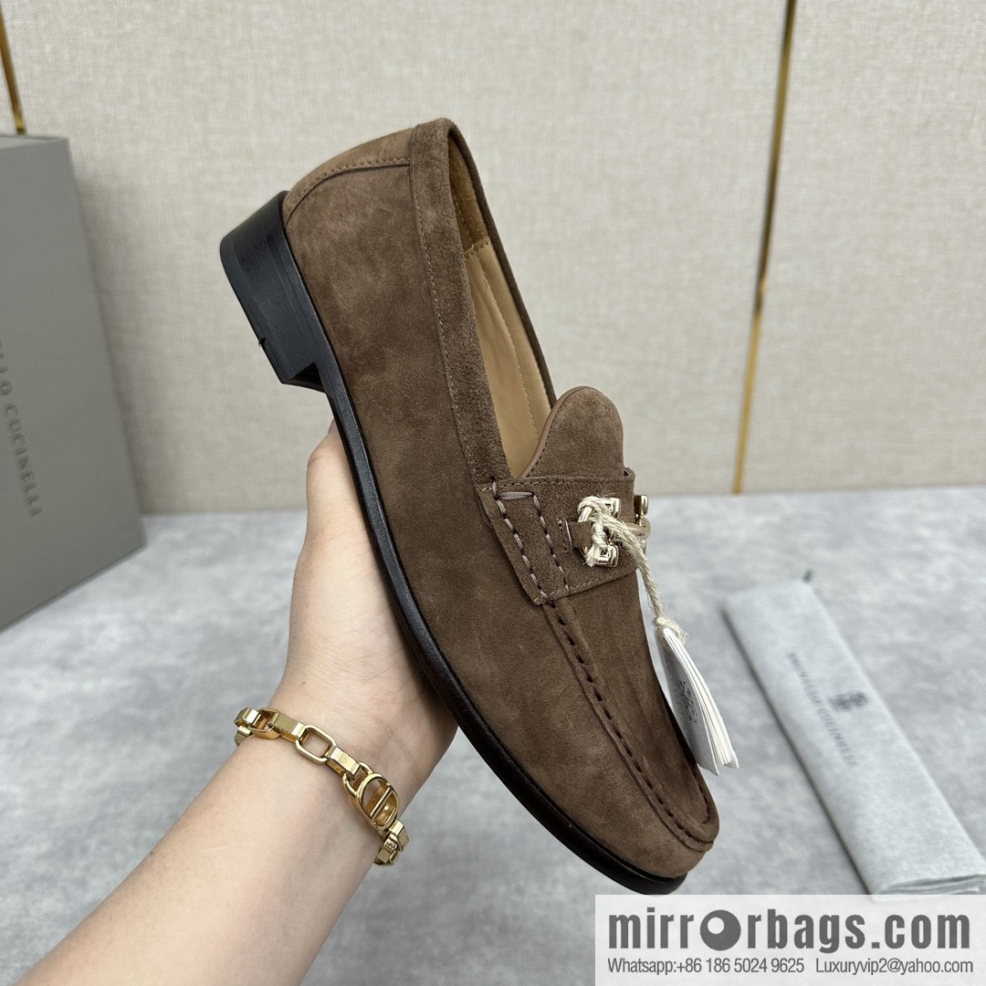 ππBC's new Brunello Cucinell * horseback buckle calfskin suede moccasins