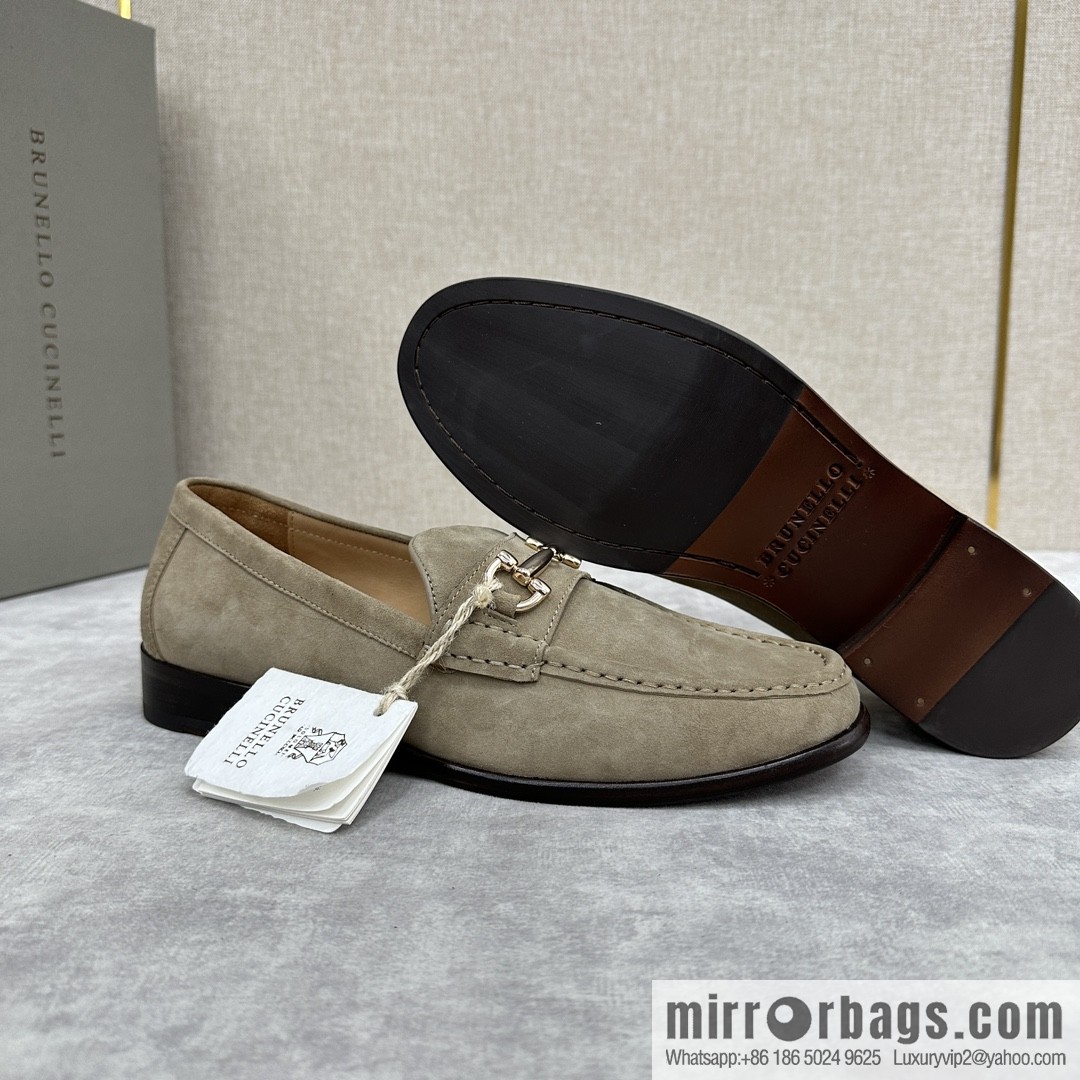 ππBC's new Brunello Cucinell * horseback buckle calfskin suede moccasins