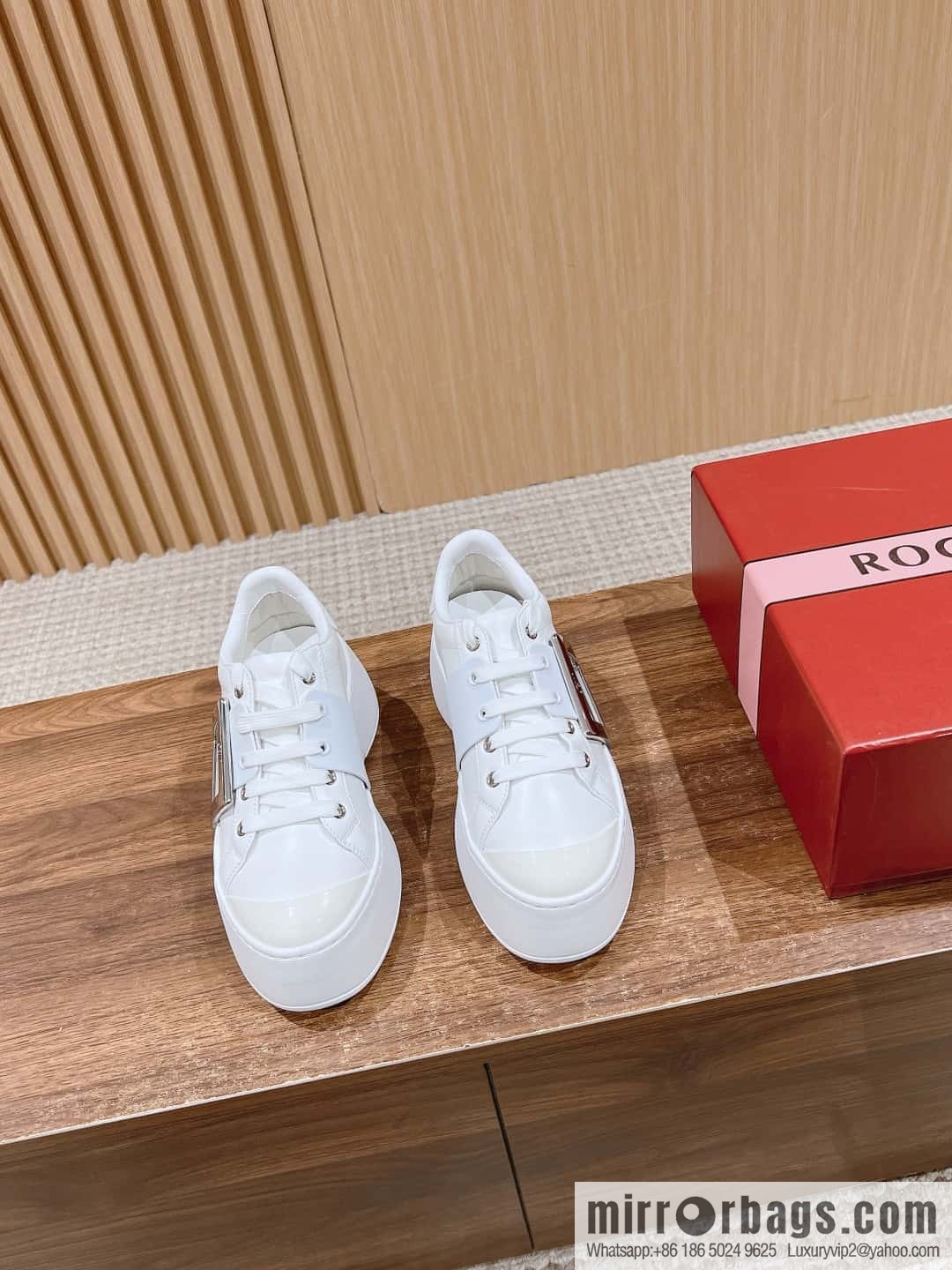 # 𝐑𝐨𝐠𝐞𝐫 𝐕𝐢𝐯𝐢𝐞𝐫 Roger Vivia, new platform white shoes