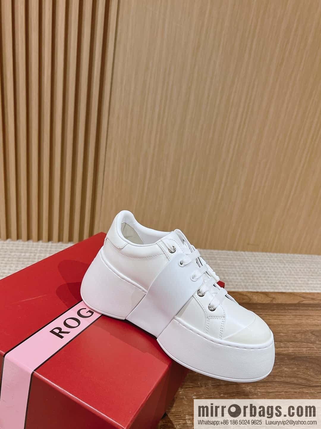 # ππ¨π ππ« ππ’π―π’ππ« Roger Vivia, new platform white shoes