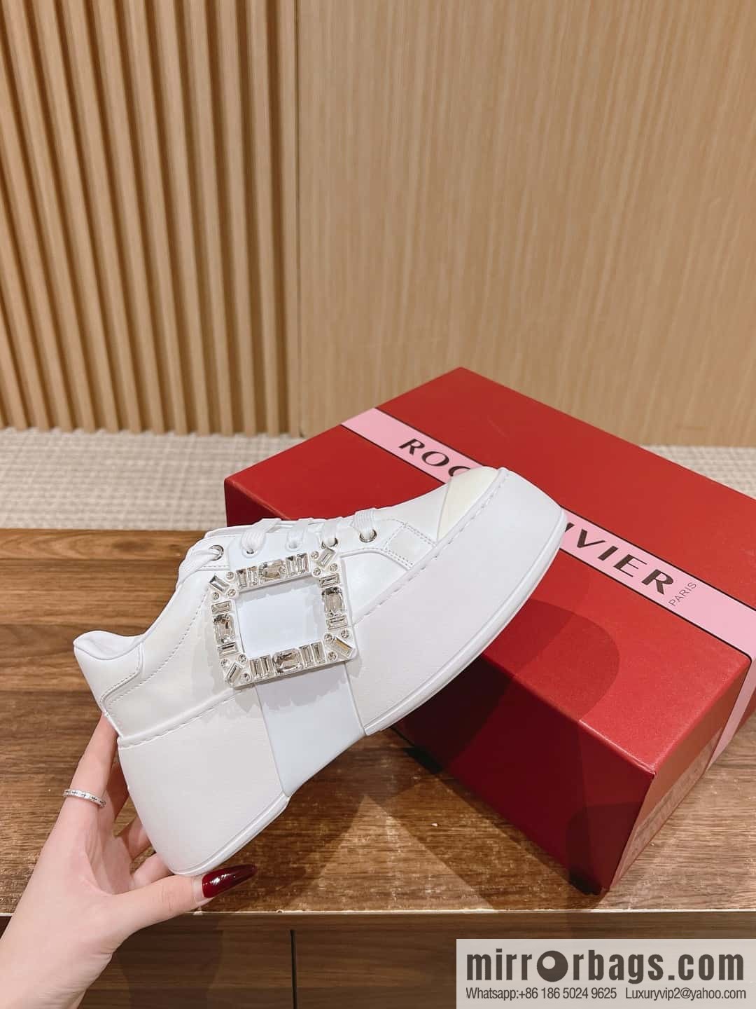 # ππ¨π ππ« ππ’π―π’ππ« Roger Vivia, new platform white shoes