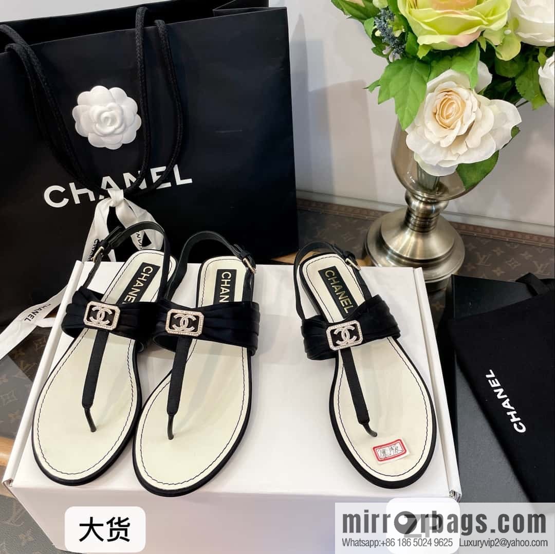 Purchasing grade 𝗖𝗛*𝗔𝗡𝗟| Xiaoxiang Satin water brick buckle, foot sandals