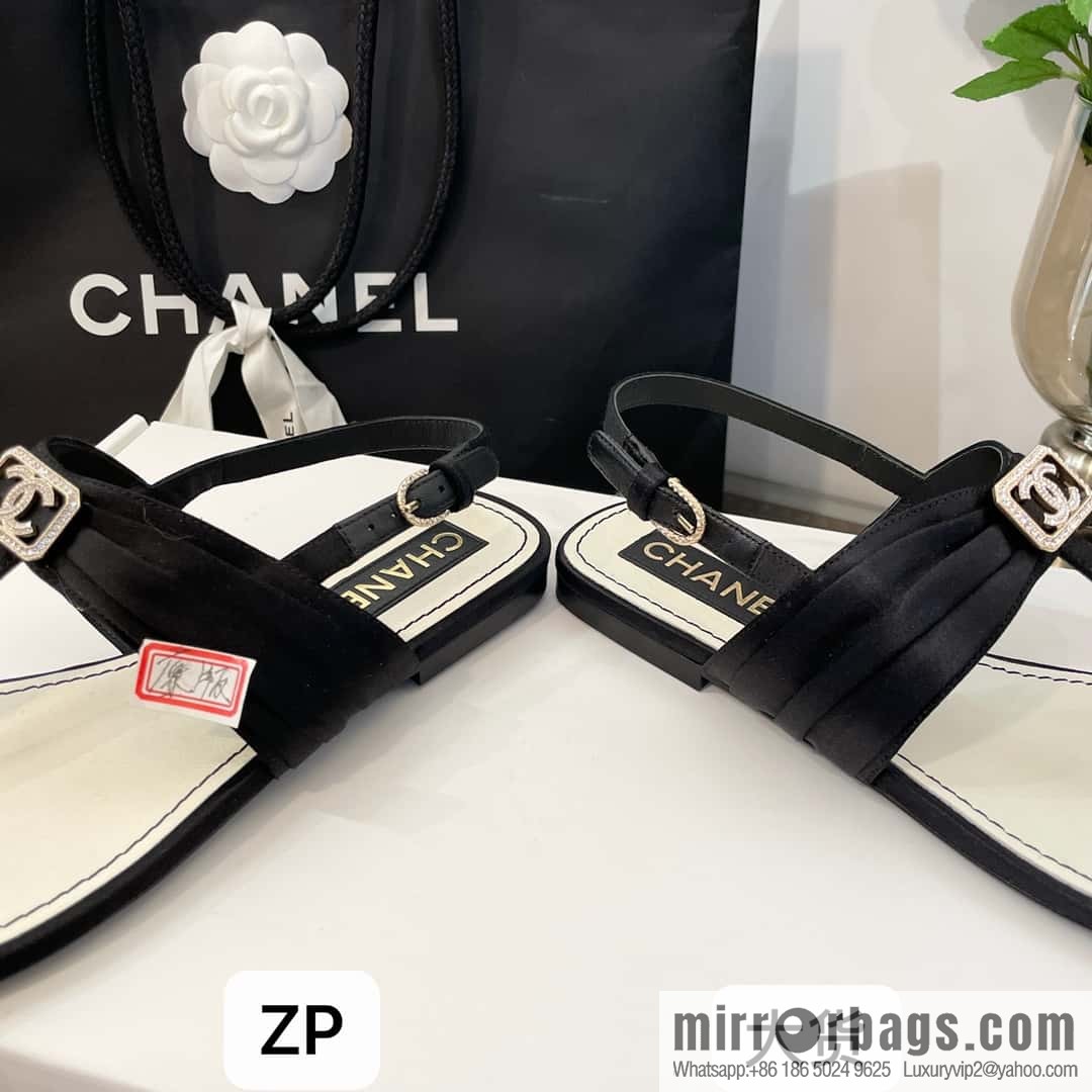 Purchasing grade 𝗖𝗛*𝗔𝗡𝗟| Xiaoxiang Satin water brick buckle, foot sandals