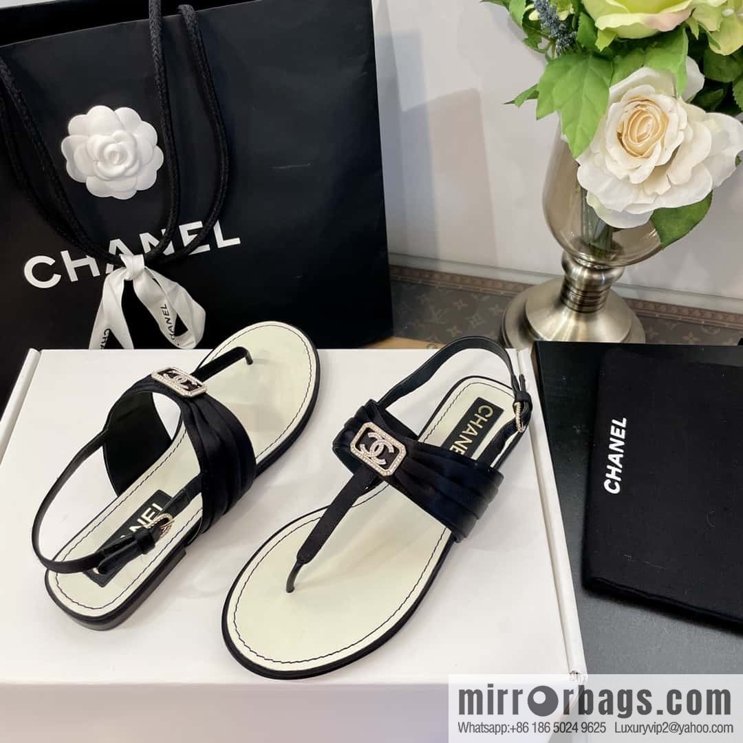 Purchasing grade 𝗖𝗛*𝗔𝗡𝗟| Xiaoxiang Satin water brick buckle, foot sandals