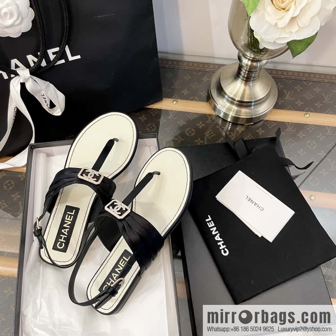 Purchasing grade 𝗖𝗛*𝗔𝗡𝗟| Xiaoxiang Satin water brick buckle, foot sandals