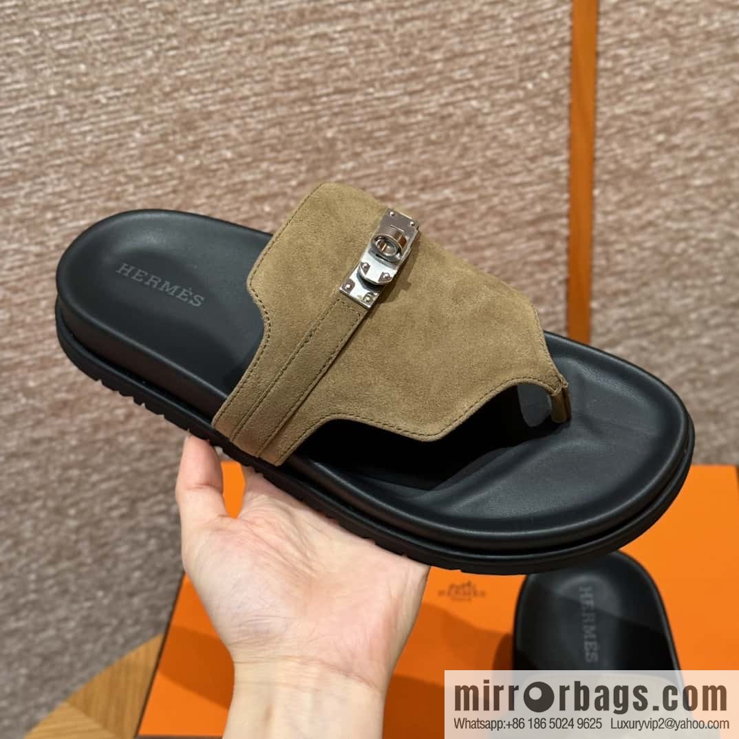 HERMES 258 Empire Pinch Trap, Grayish green/Grayish green suede/Chamois leather