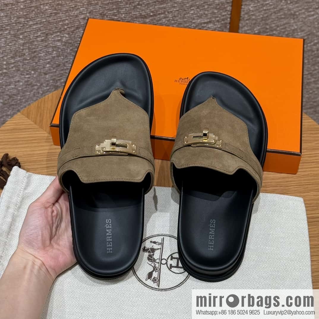 HERMES 258 Empire Pinch Trap, Grayish green/Grayish green suede/Chamois leather