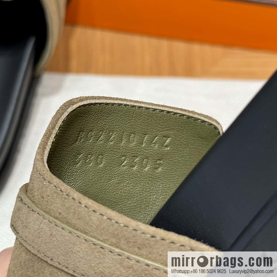 HERMES 258 Empire Pinch Trap, Grayish green/Grayish green suede/Chamois leather