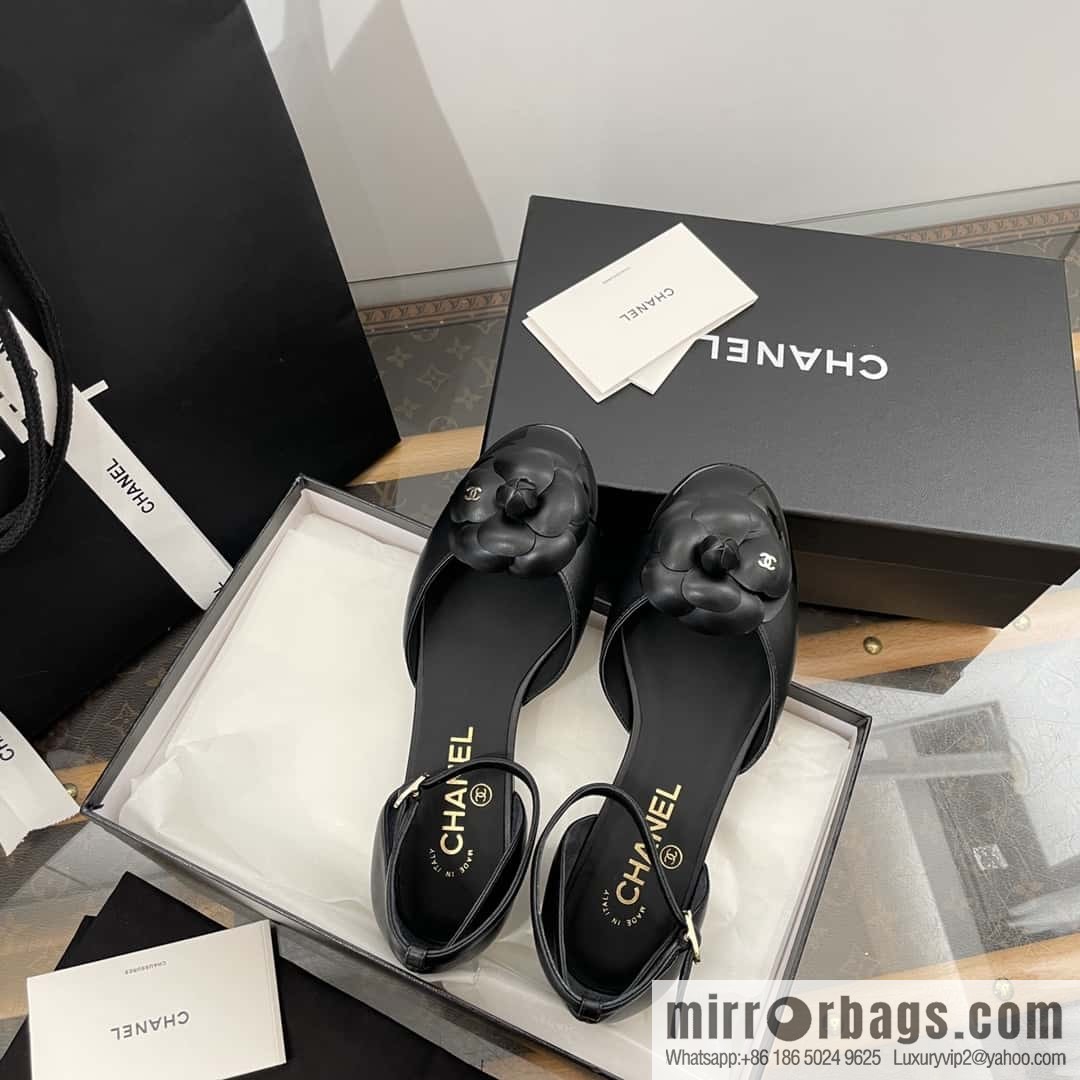 CHANEL Xiaoxiang Early Spring Camellia 🥰 Hollow Mary Jane Sandals