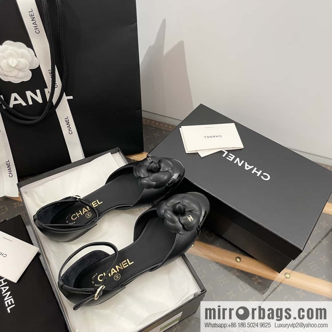 CHANEL Xiaoxiang Early Spring Camellia 🥰 Hollow Mary Jane Sandals