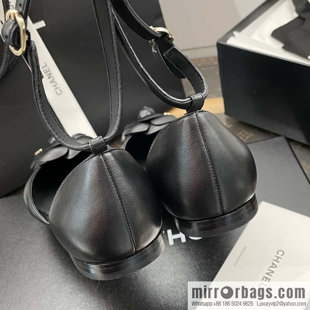 CHANEL Xiaoxiang Early Spring Camellia 🥰 Hollow Mary Jane Sandals