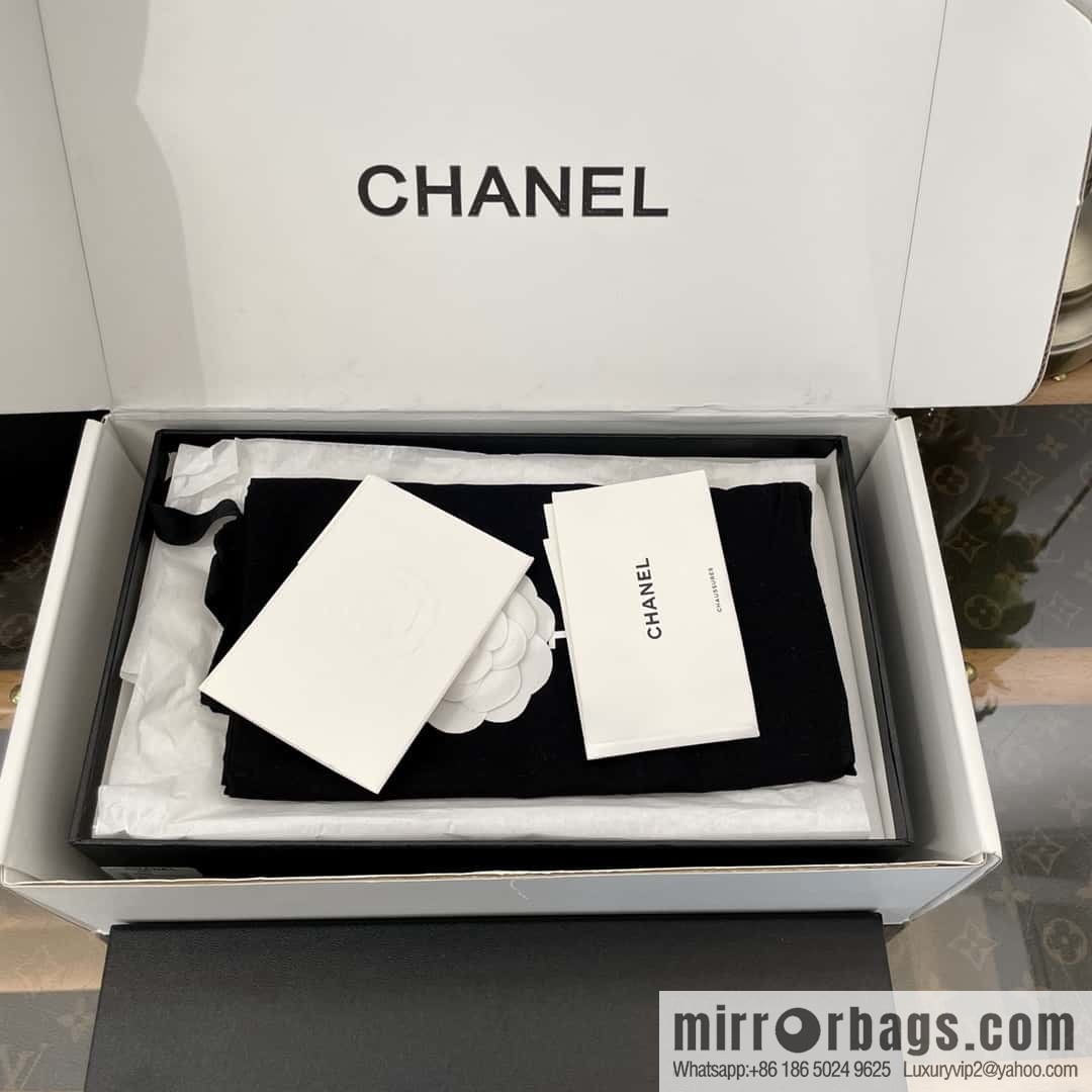 CHANEL Xiaoxiang Denim blue, double C rhinestone buckle flip-flop slippers