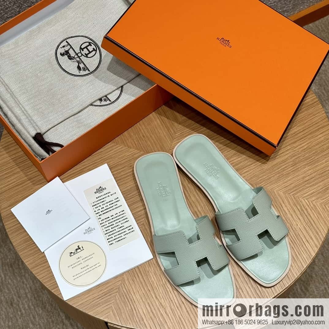HERMES 181 Oran Sandals, Mint Green/6u/Menthe Palm Print/Epsom