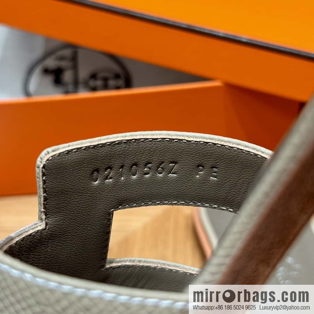 HERMES 181 Oran Slippers S2/Trench/Windbreaker Grey Epsom/Palmprint