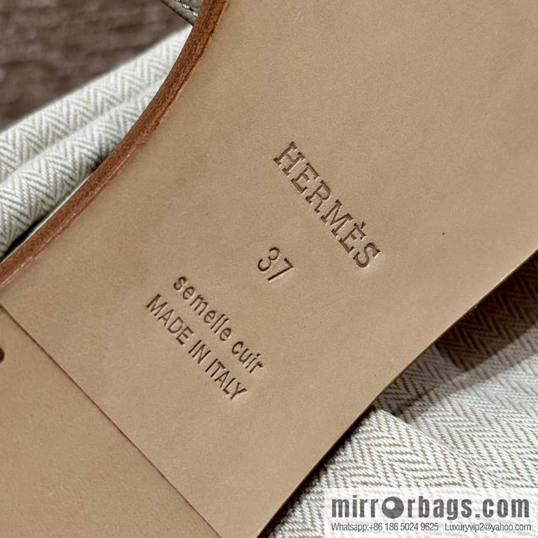 HERMES 181 Oran Slippers M8/Gris Asphalte/Asphalt Grey Epsom/Palmprint