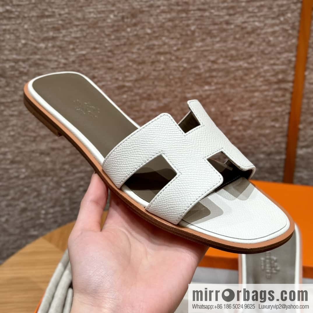 HERMES 181 Oran Slippers 01/Blanc/Pure White Epsom/Palmprint