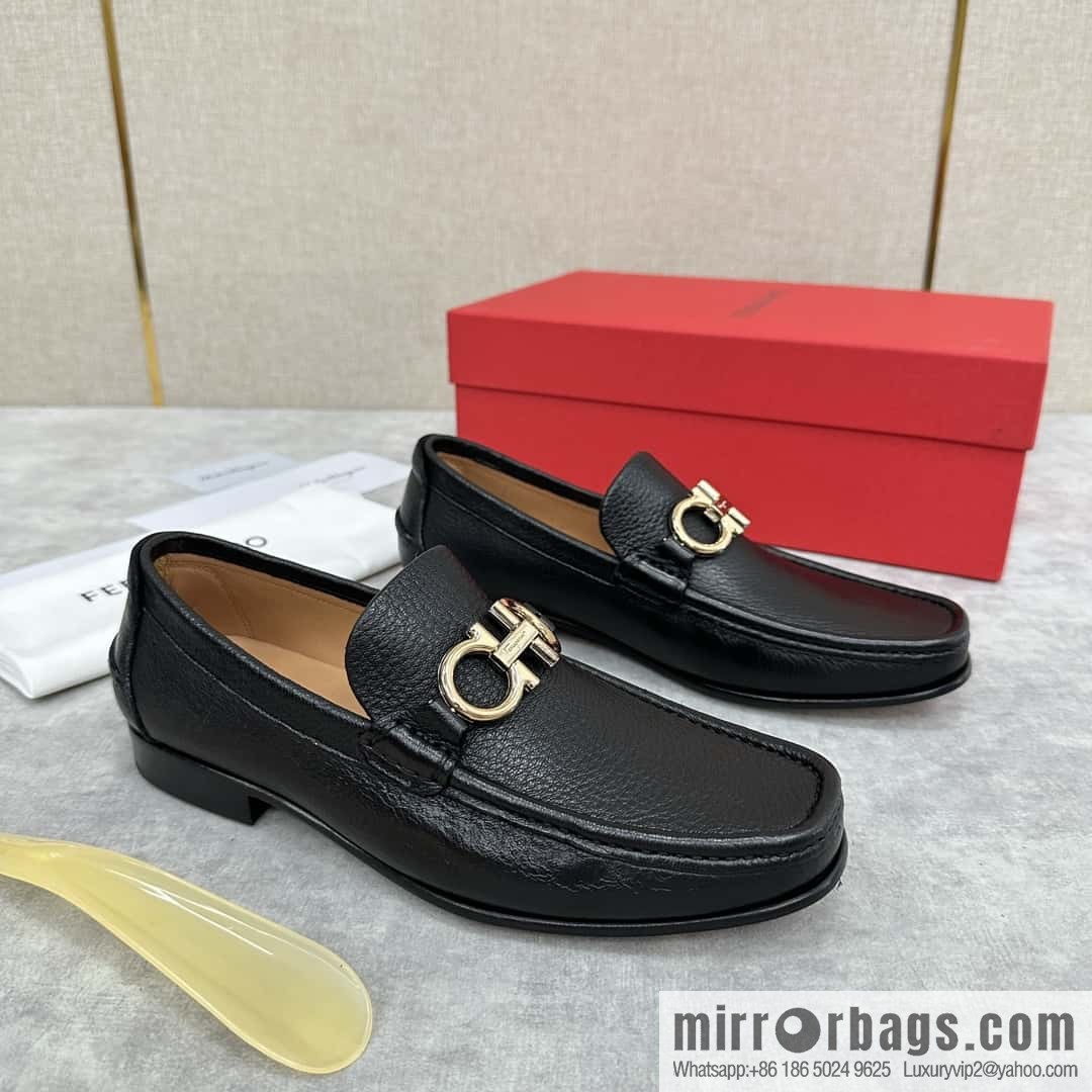 ππSF Replica Luxury Handbag, Fira~ Gemu FERRAGAM * Early Spring New Loafers Leather Shoes Gancini Buckle Moccasin Shoes