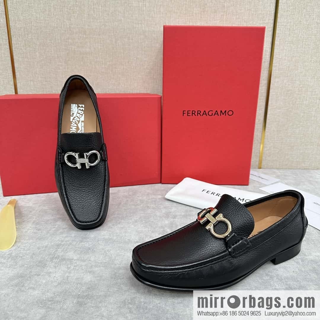 ππSF Replica Luxury Handbag, Fira~ Gemu FERRAGAM * Early Spring New Loafers Leather Shoes Gancini Buckle Moccasin Shoes