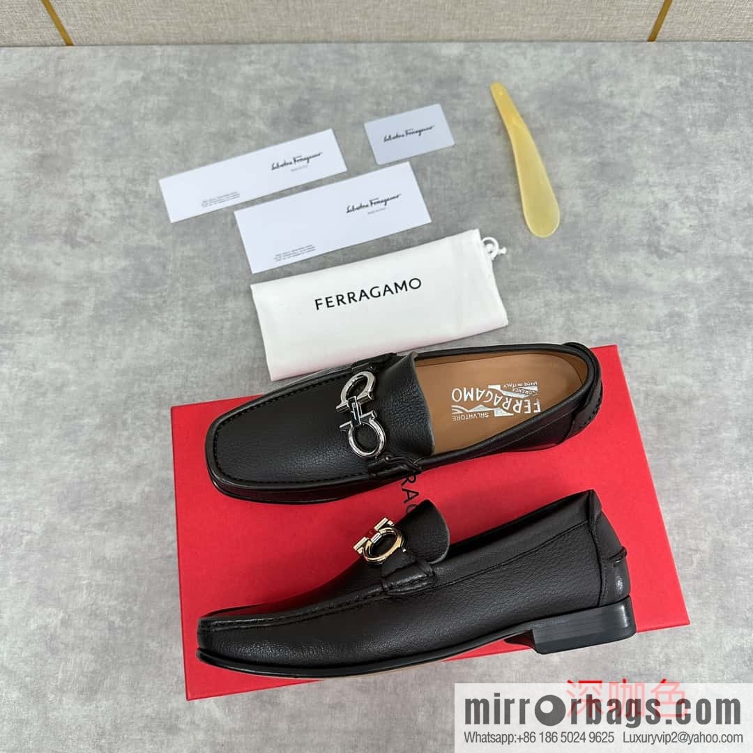 ππSF Replica Luxury Handbag, Fira~ Gemu FERRAGAM * Early Spring New Loafers Leather Shoes Gancini Buckle Moccasin Shoes