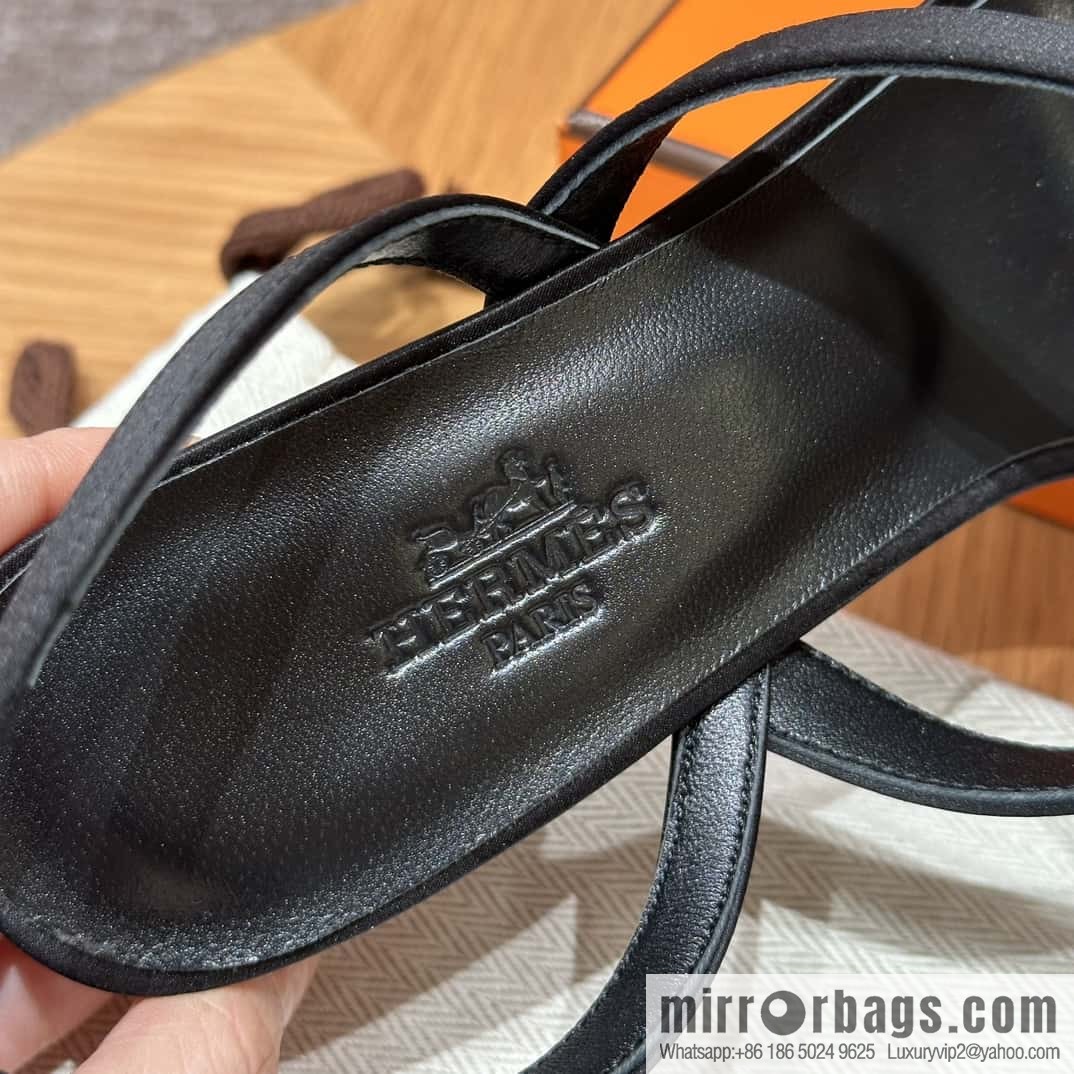 HERMES 160 Glamour sandals 75 ck89/black/black, crepe satin/Crepe satin
