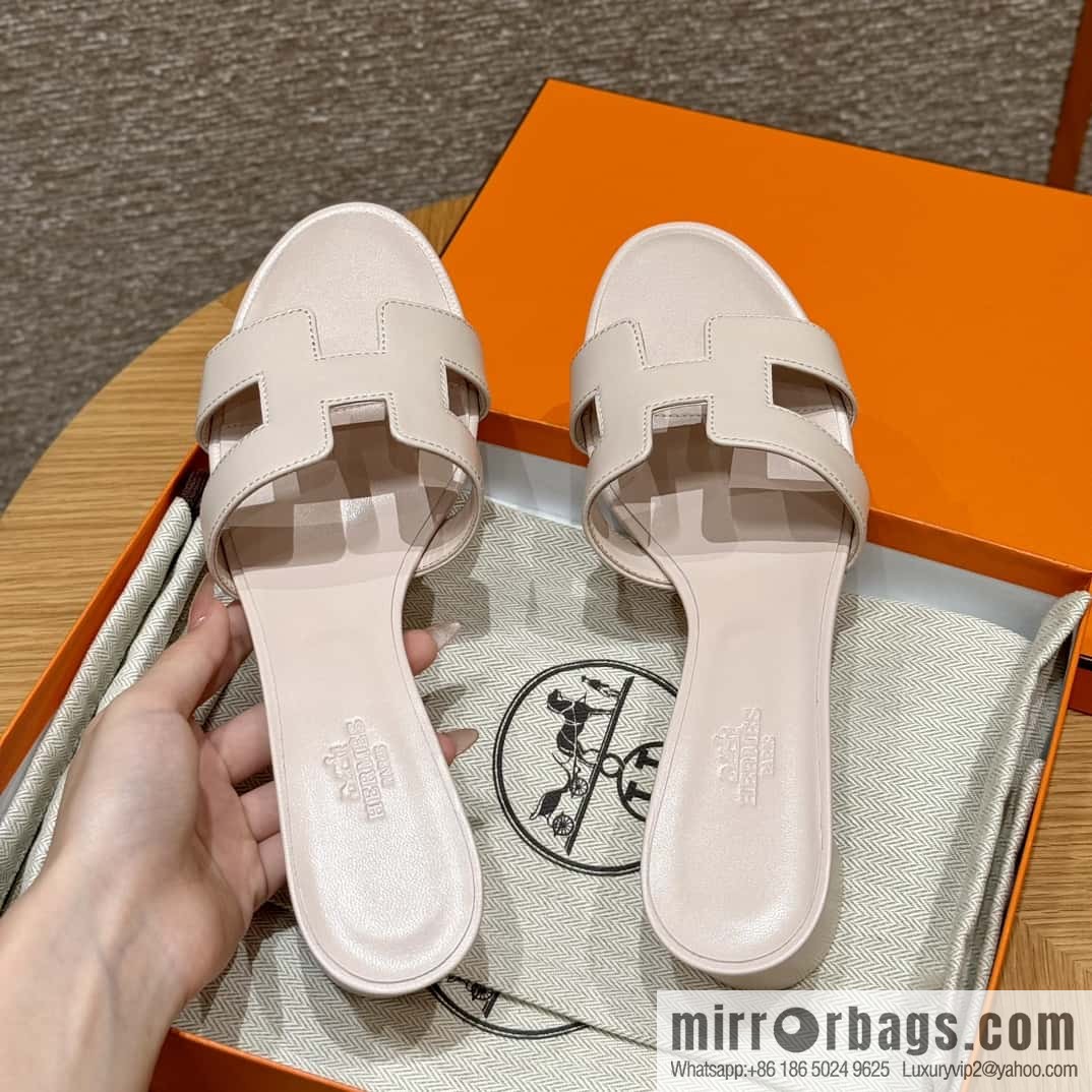 HERMES 185 Oasis High Heel Sandals, Petal Powder /Swift