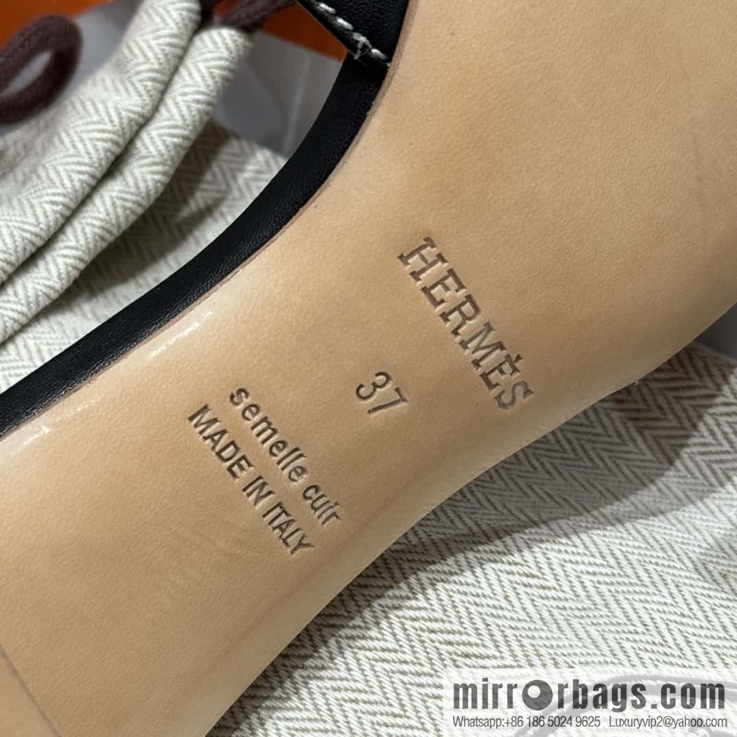 HERMES 185 Oasis High Heel Sandals, Black/ck89/noir /Swift
