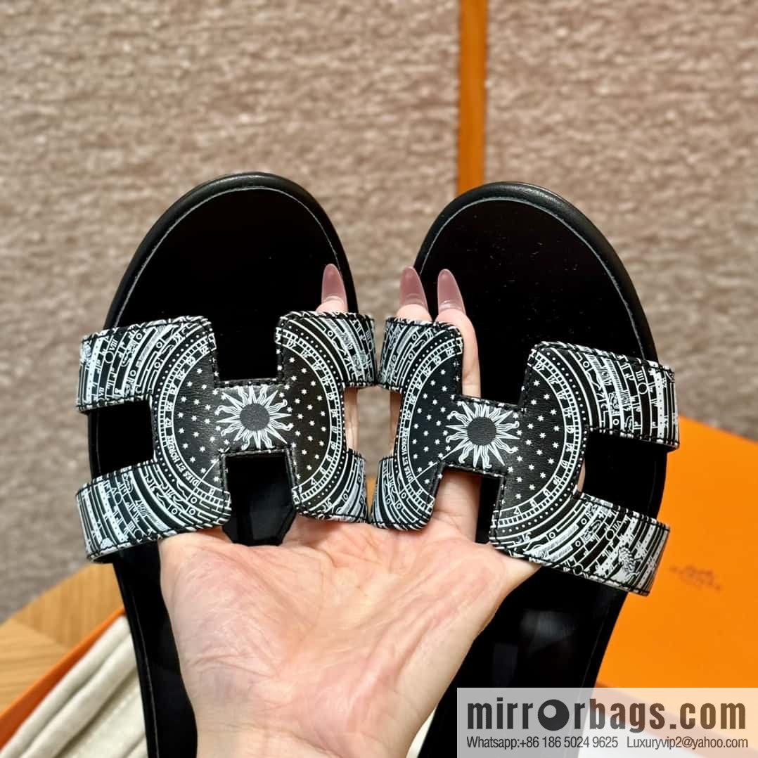 HERMES 185 Oasis High Heel Sandals, Black/ck89/noir /Swift
