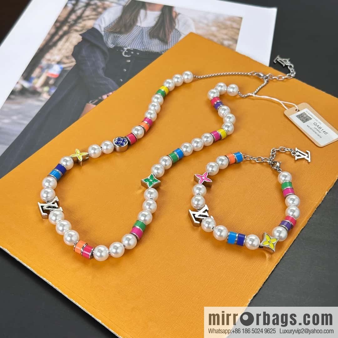 ❗️New ❗️ LV Louis Vuitton MNG PEARLS PARTY Necklace, Bracelet ☀️