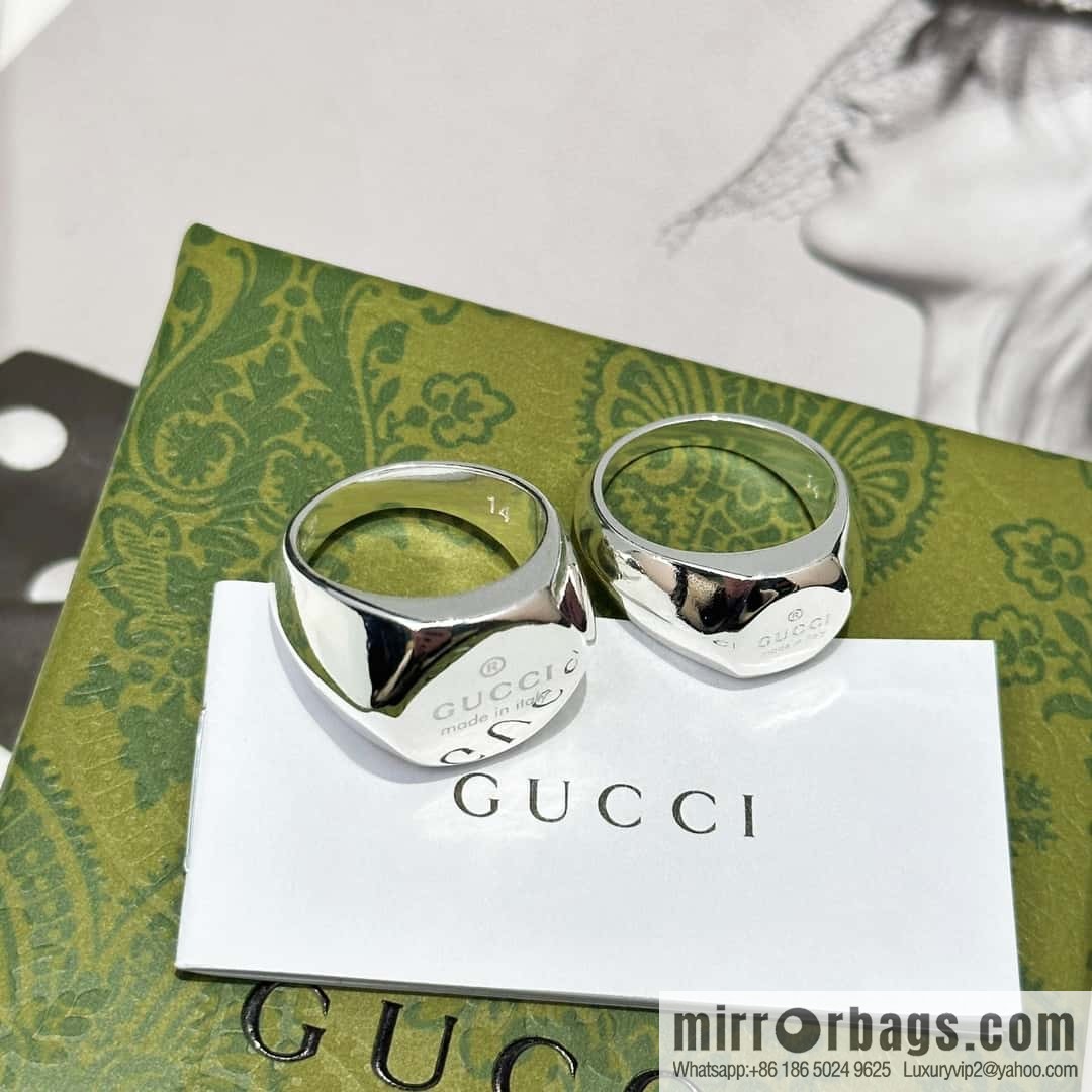 ❗️New ❗️ ☀ new Gucci glossy letter ring