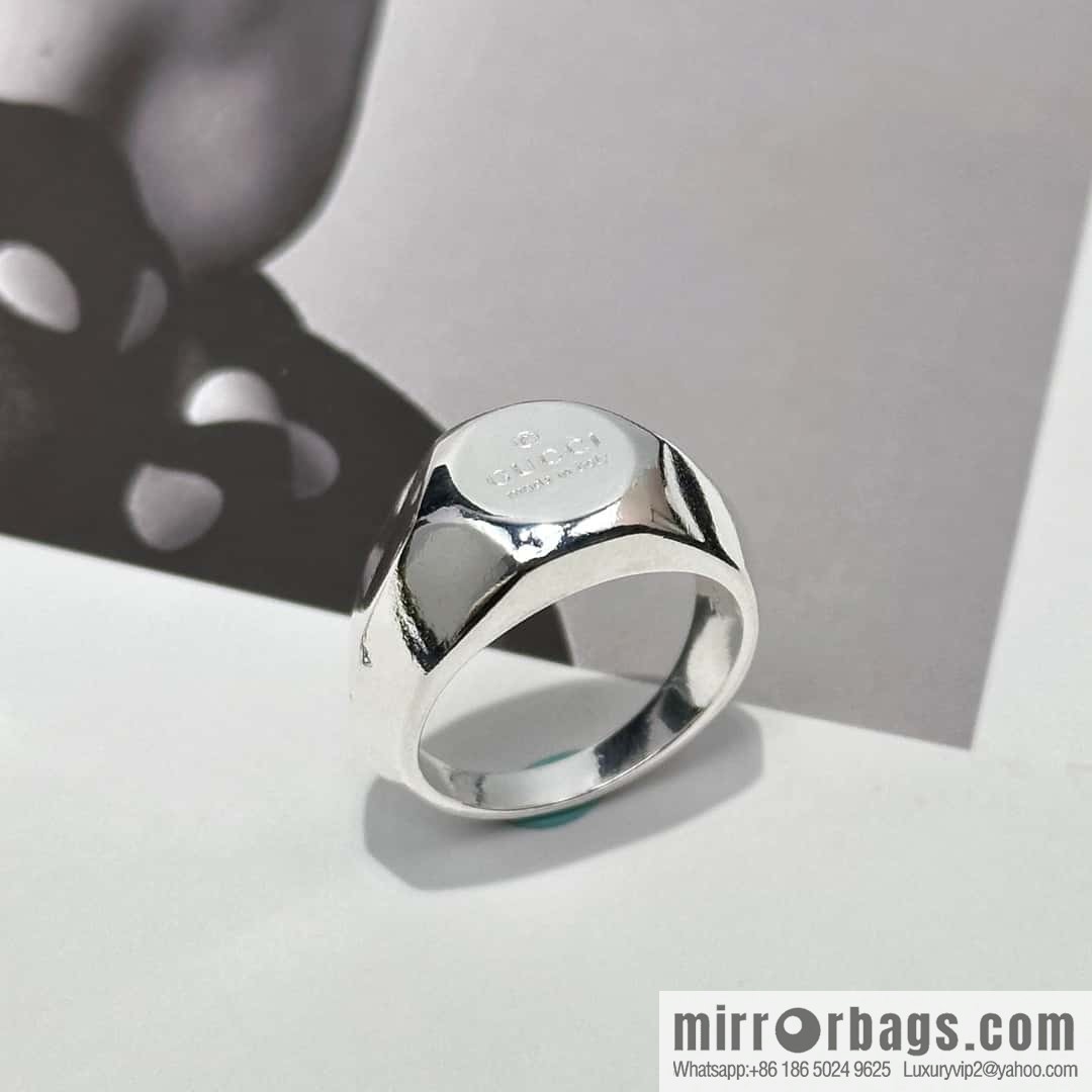 ❗️New ❗️ ☀ new Gucci glossy letter ring