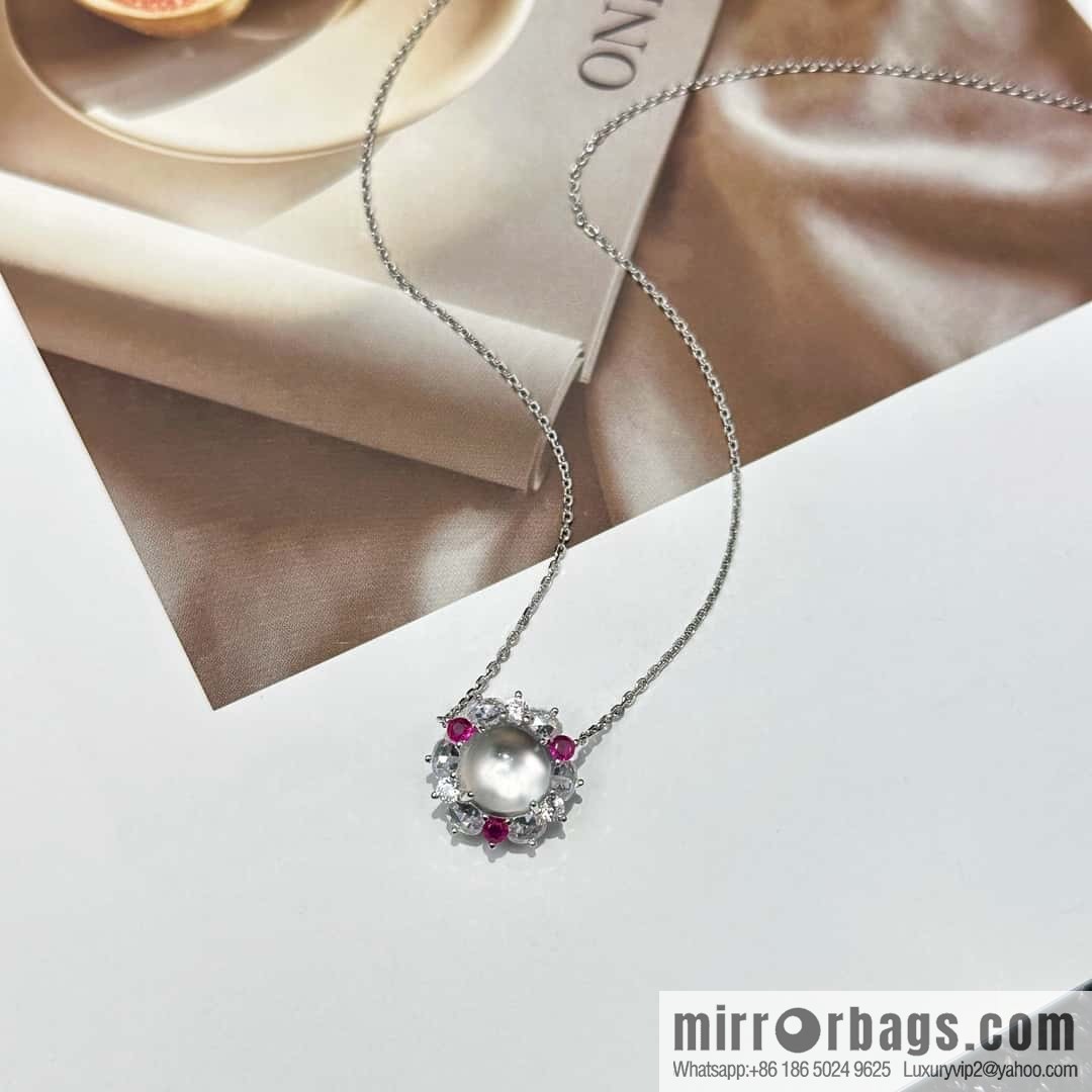 ❗️New ❗️ ☀️ color treasure three red diamond foam jade necklace ☀️