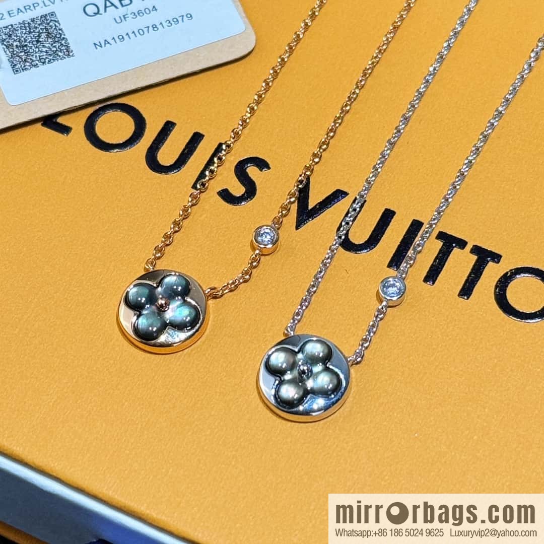 ❗️New ❗️ ☀ Original ☀ Louis Vuitton Louis Vuitton rhombus gray shell necklace ☀